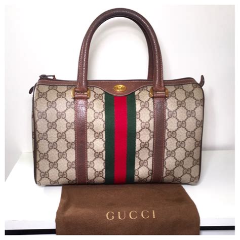 are all vintage gucci bags lined in gucci print